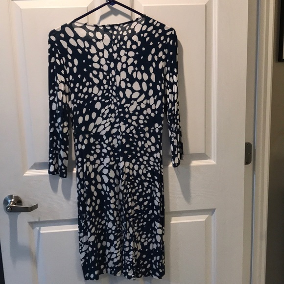 Casual dress - Picture 2 of 7